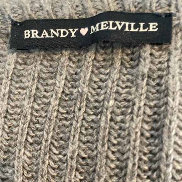 BRANDY MELVILLE‎ GRAY KNIT SWEATER - Picture 7 of 8